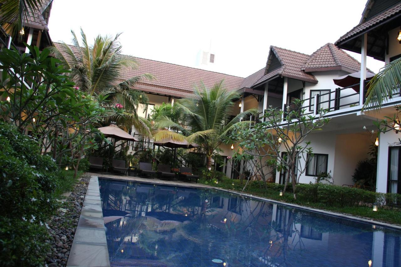 סיאם ריפ S.R Sofia Villa Hotel מראה חיצוני תמונה